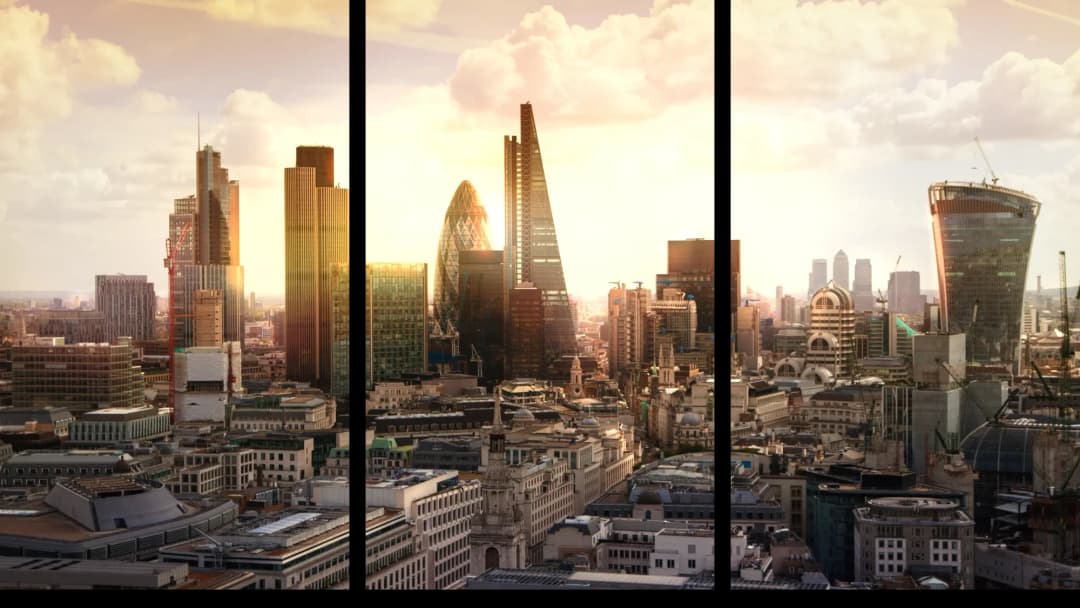 Golden London Skyline – 3 Panels