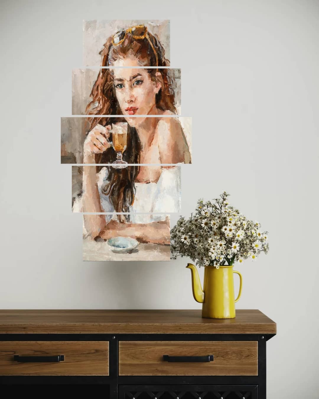 Woman Sipping Latte – 5 Panels Hierarchy